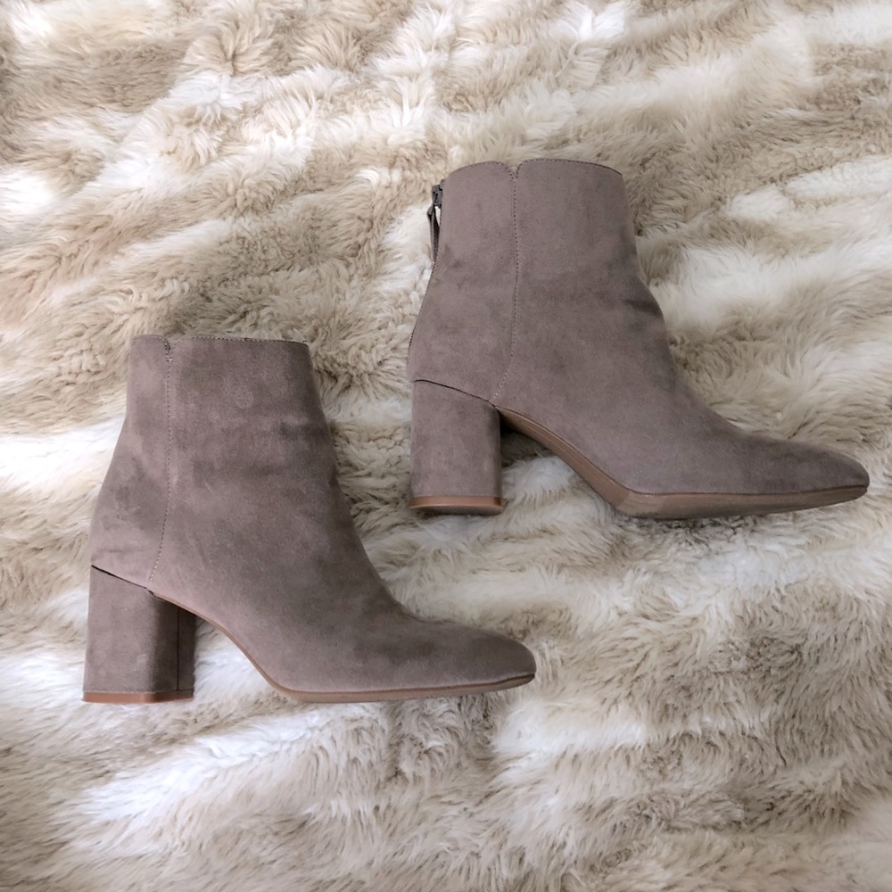 Heeled boots